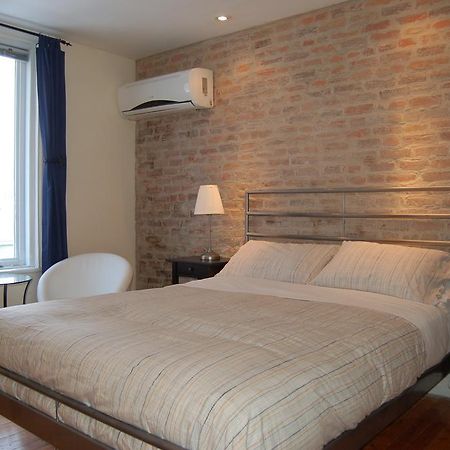 Le Chasseur Bed & Breakfast Монреал Екстериор снимка