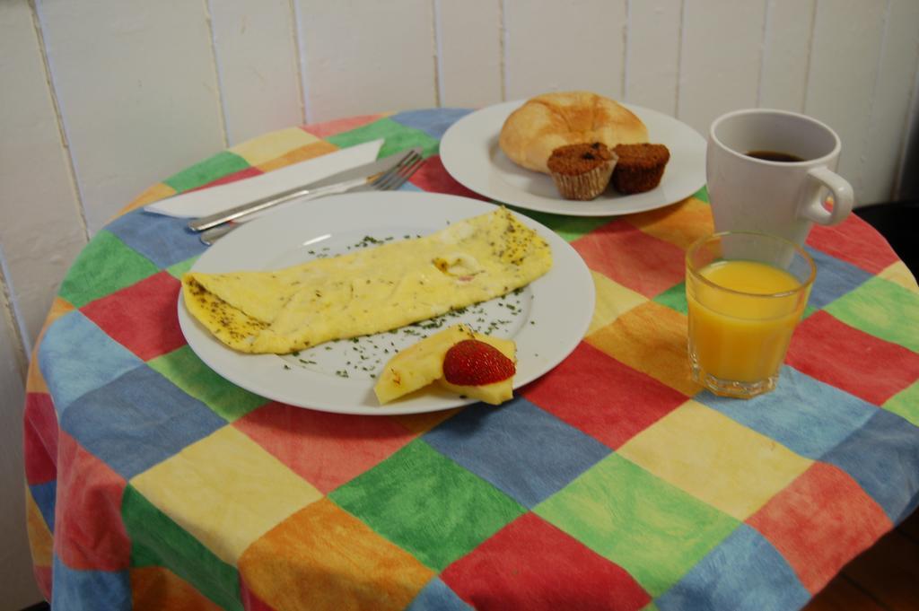 Le Chasseur Bed & Breakfast Монреал Екстериор снимка